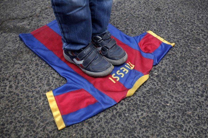 El presidente del futbol palestino pidió que se quemen las camisetas de Messi. Foto: AFP
