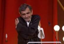 Adolfo Domínguez galardonado con el Premio de Honor de la Academia de la Moda Española
