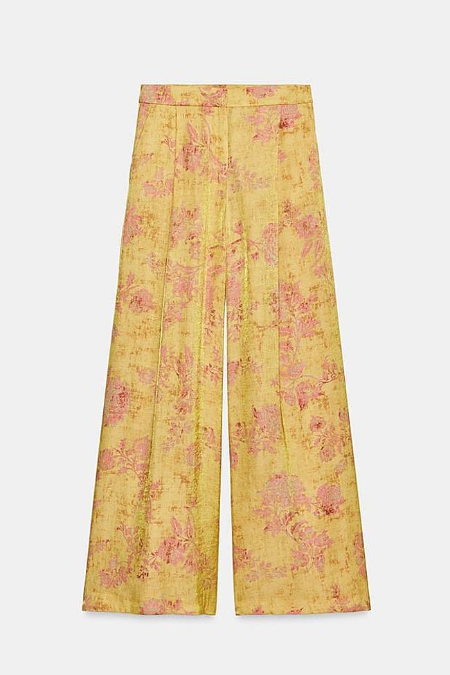 Pantalón estampado de Zara (29,99 euros)