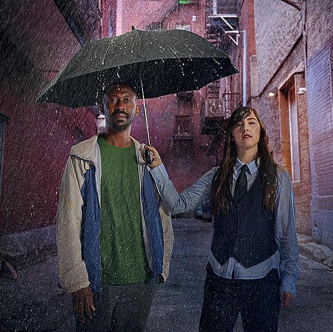 Los protagonistas de Empatía, una miniserie canadiense que es una de las joyas de este 2026.