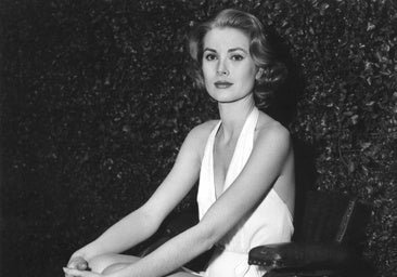 El vestido de verano que Grace Kelly convirtió en símbolo de elegancia vuelve a estar de moda (y rebajado)
