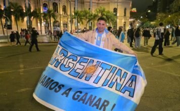 Miles de cordobeses y argentinos agradecen a la Selección tras derrota en final del Mundial