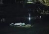 Córdoba: un auto cayó al río Cosquín con tres ocupantes
