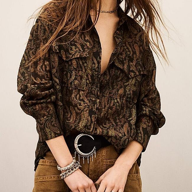 Camisa estampada de ba&sh, 87 euros.