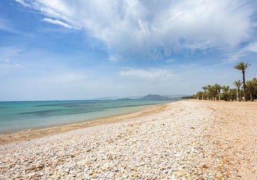Este pueblecito de Murcia tiene todo el encanto marinero: chiringuitos, calas paradisíacas y bellos atardeceres