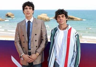 Quiénes son las vecinas de Valencia, las protagonistas reales de la nueva serie de Los Javis, virales en 2007