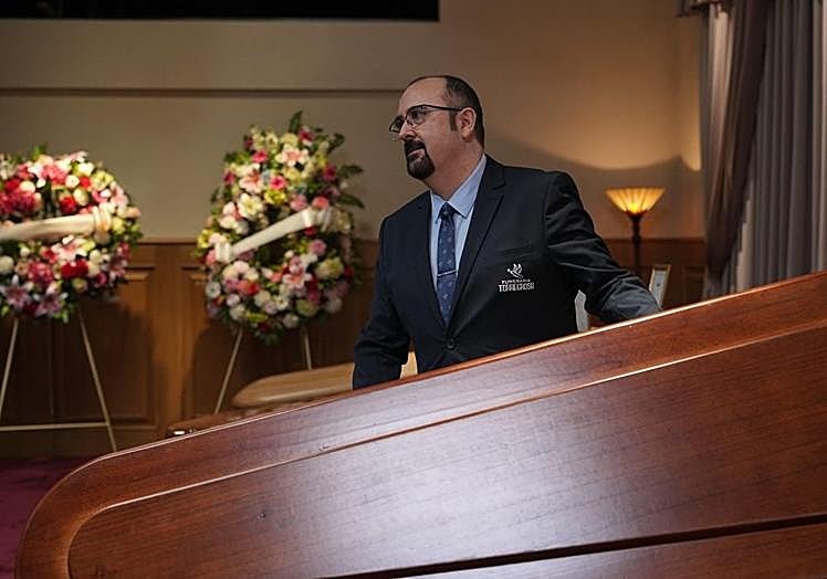 Carlos Arces en Muertos S.L
