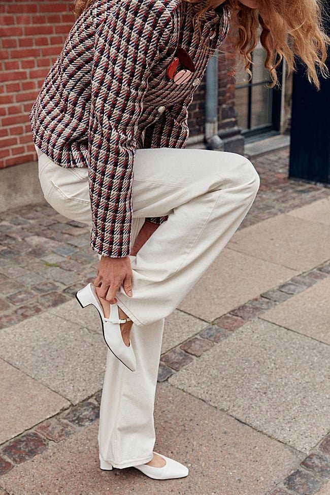 Zapatos destalonados de Zara (49,99 euros)