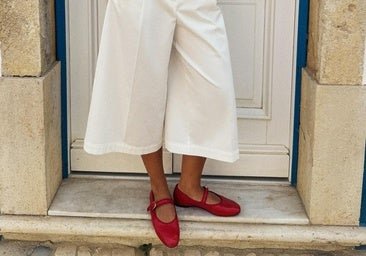 Estos son los zapatos virales que tienen todas las influencers y que elevarán al máximo tus looks