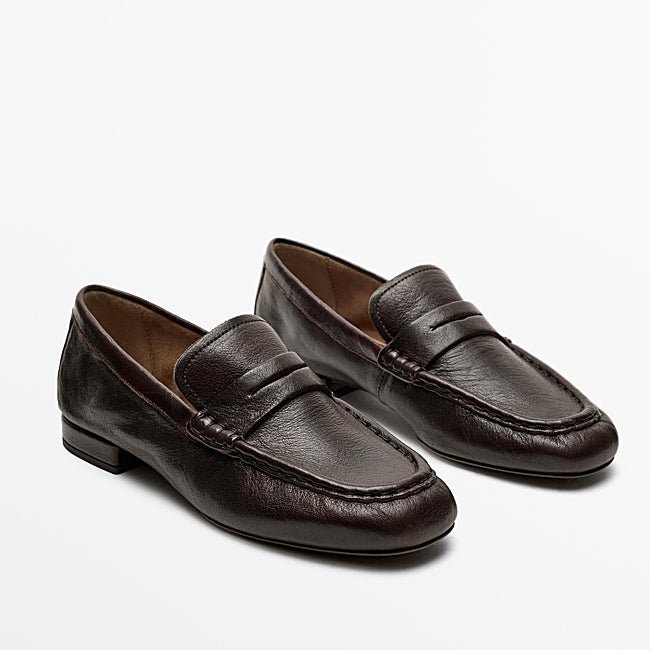 Mocasines de piel de Massimo Dutti (99,95 euros)
