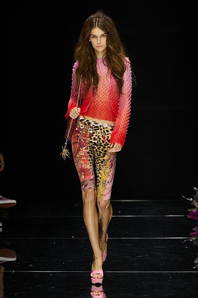 Look de Roberto Cavalli durante la Semana de la Moda de Milán.