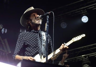 Leiva vuelve a Madrid para cerrar el 'Tour Gigante' y demuestra por qué sigue siendo uno de los grandes músicos de este país