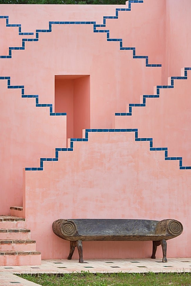 Así es La Salvada, una de las villas del hotel de Louboutin en Melides.