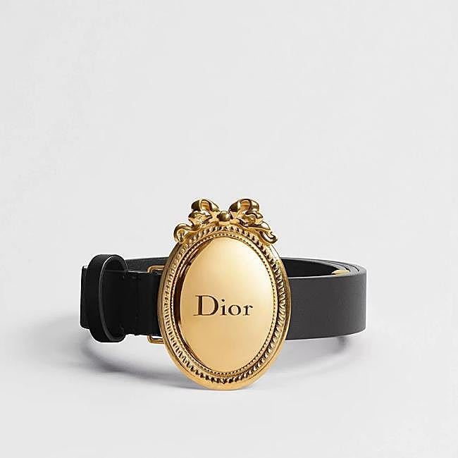 Cinturón Dior Médaillon, 890 euros.