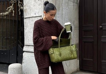 Mi secreto de estilo es un bolso verde: por qué se han puesto de moda y cómo llevarlos en looks sencillos