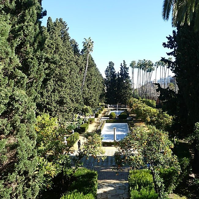 El jardín de los Poetas lo creó uno de ellos, Romero Murube.