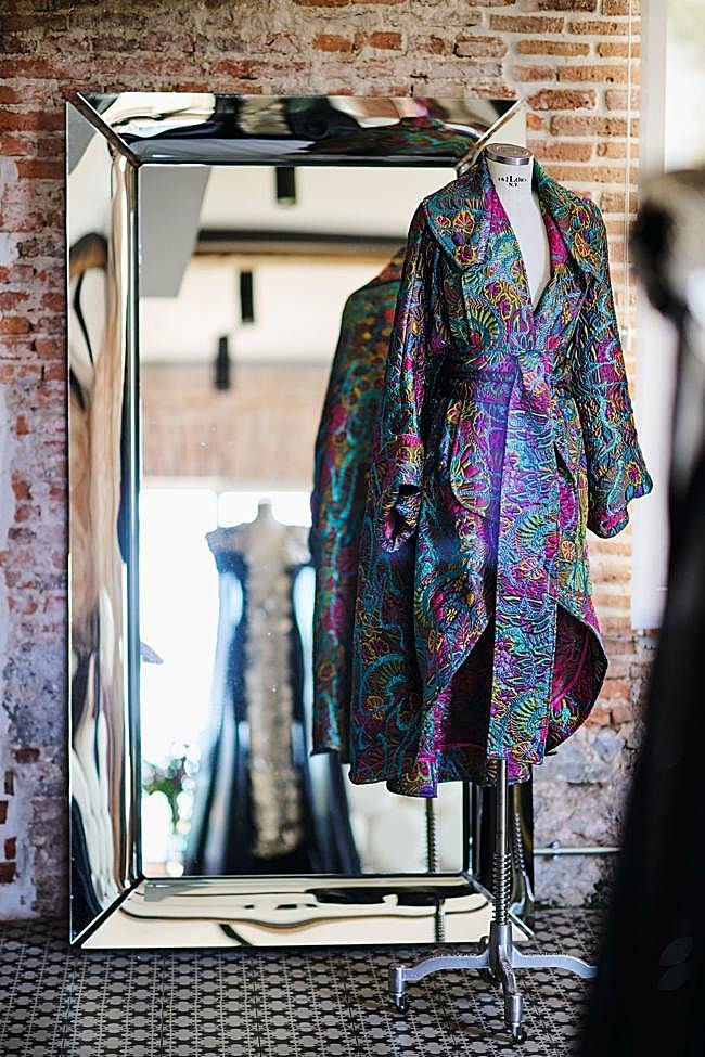 Vestido de una de las últimas colecciones de Álvarez, cuyas propuestas creativas presenta en la Mercedes-Benz Fashion Week de Madrid.