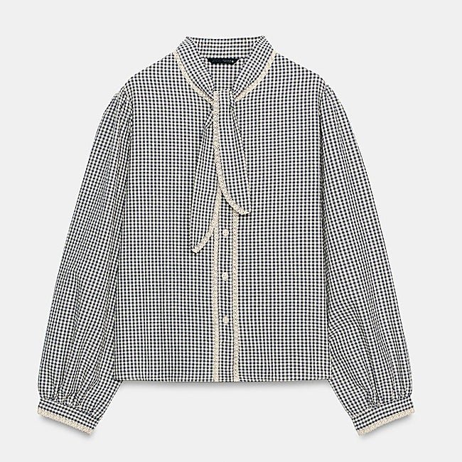 Camisa con estampado de cuadros de Zara (25,99 euros)